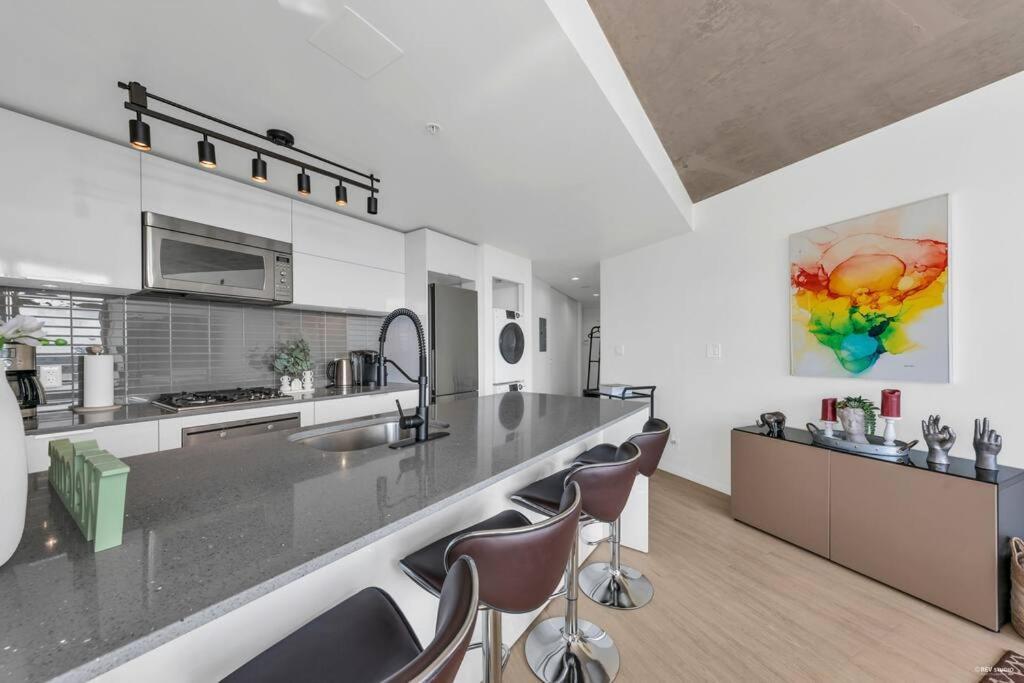 Skyview, 40Th Floor! 2Br Condo In Downtown Vancouver Extérieur photo