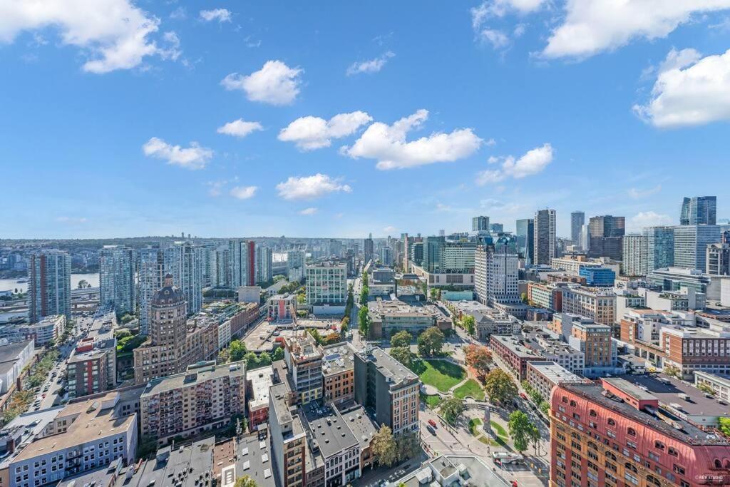 Skyview, 40Th Floor! 2Br Condo In Downtown Vancouver Extérieur photo